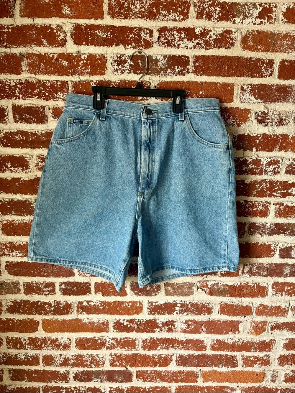 Vintage Lee light wash, high rise, mom jean shorts